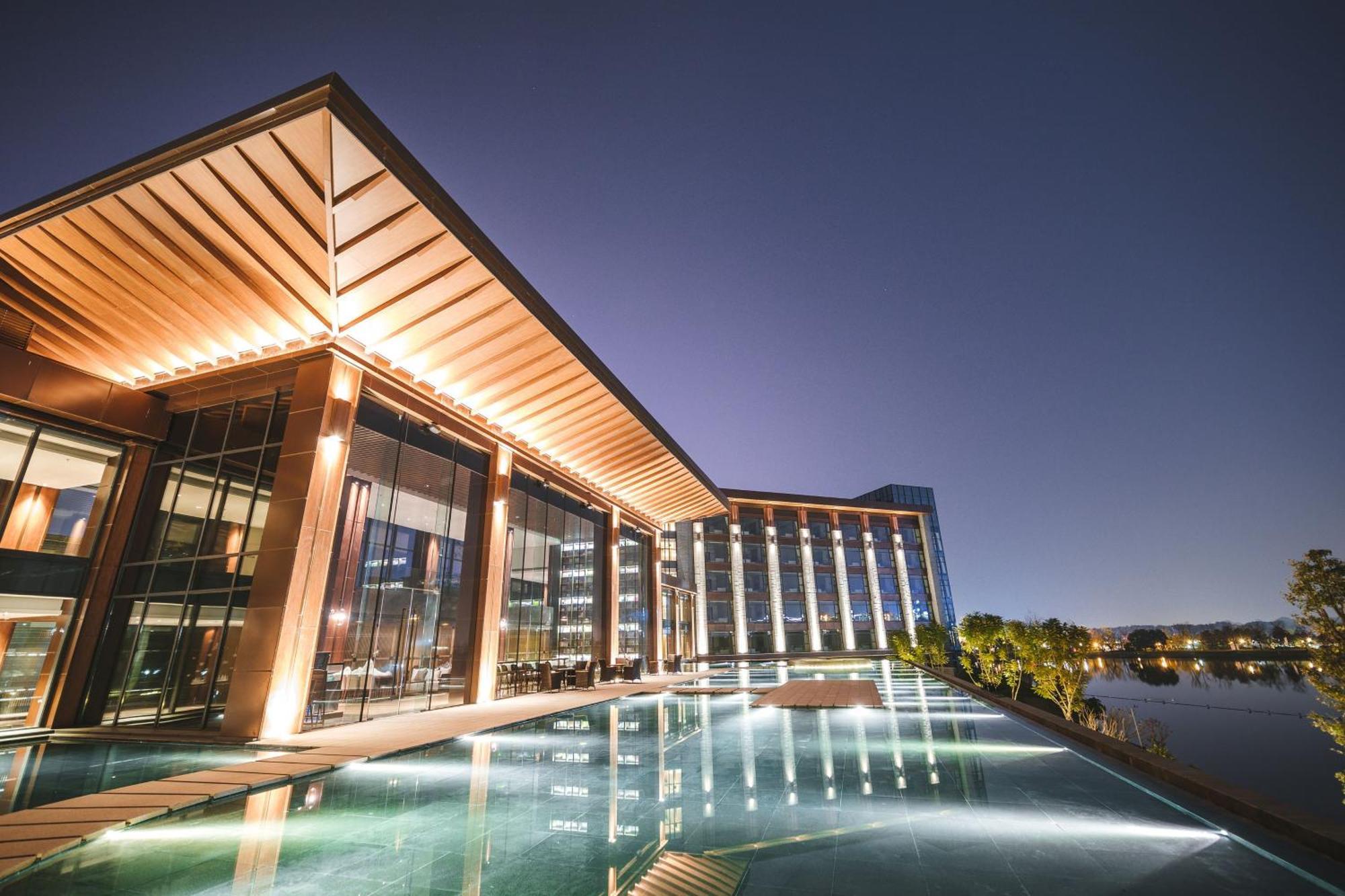 Le Meridien Emei Mountain Resort Omejsan Kültér fotó